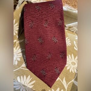 Calvin Klein Men's Burgundy Silk Tie with Subtle Logo Motif
